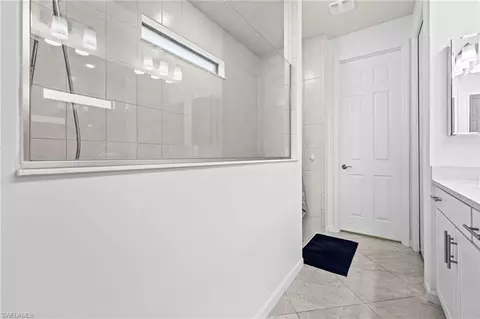 Bath - 19608 Beechcrest Pl, Estero, FL 33928 photo 2 of 5