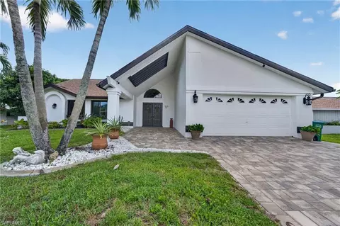 304 SE 29th Ter, Cape Coral, FL 33904