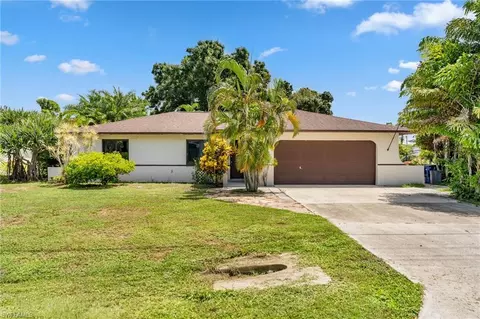 18217 Oriole Rd, Fort Myers, FL 33967