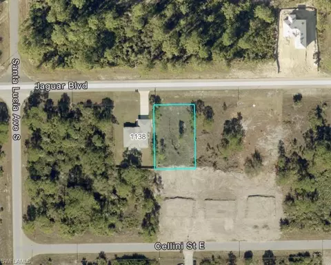 1140 Jaguar Blvd, Lehigh Acres, FL 33974
