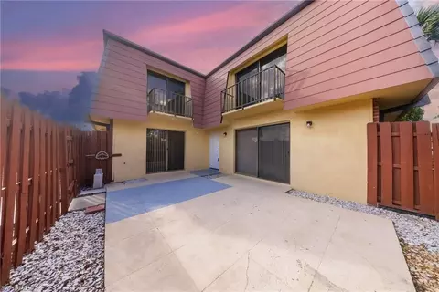 1570 Park Meadows Dr #1, Fort Myers, FL 33907
