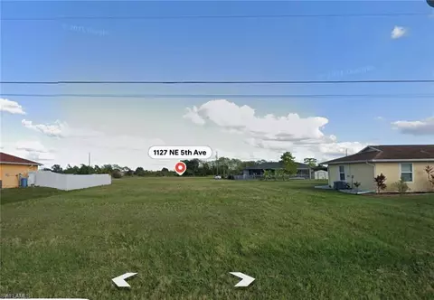 1127 NE 5th Ave, Cape Coral, FL 33909