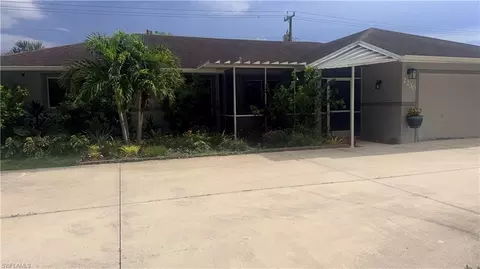 2230 Crystal Dr, Fort Myers, FL 33907