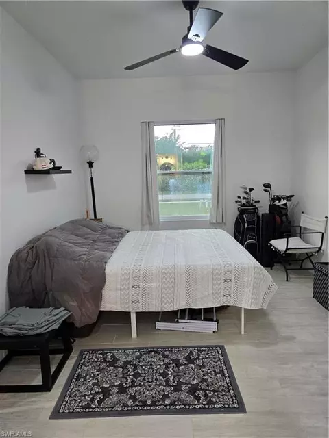 Bedroom - 23041 Roundtree Ave, Alva, FL 33920 photo 2 of 4