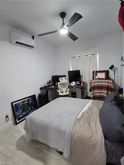 Bedroom - 23041 Roundtree Ave, Alva, FL 33920 photo 4 of 4