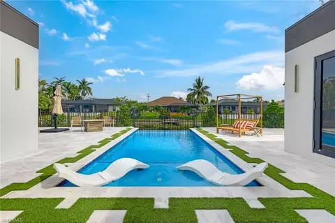 129 SE 16th St, Cape Coral, FL 33990