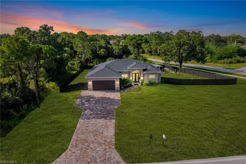 810 Sentinela Blvd, Lehigh Acres, FL 33974