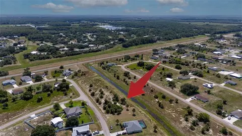1396 Jay Ter, Labelle, FL 33935 photo 7
