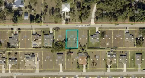 128 Jacaranda Pkwy E, Cape Coral, FL 33909