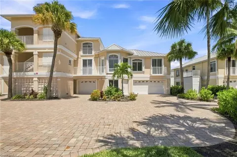 271 Lenell Rd #4, Fort Myers Beach, FL 33931