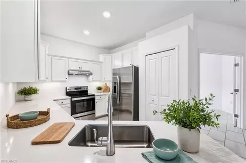 Kitchen - 2583 Vine Ave, Naples, FL 34120 photo 1 of 4