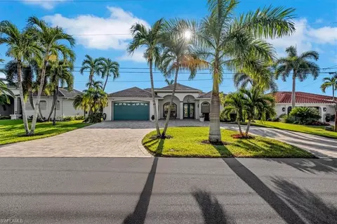 5221 SW 9th Pl, Cape Coral, FL 33914