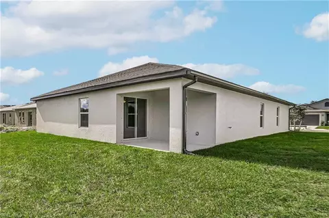 Exterior - 844 Gen D Macarthur Ave, Labelle, FL 33935 photo 3 of 3