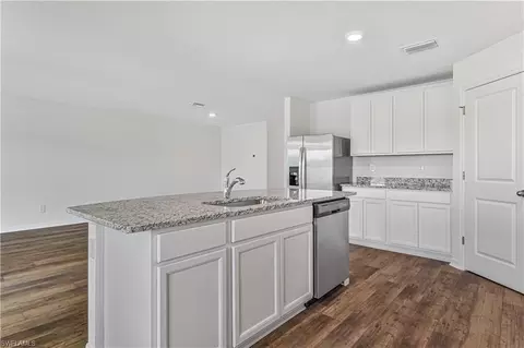 Kitchen - 844 Gen D Macarthur Ave, Labelle, FL 33935 photo 2 of 2