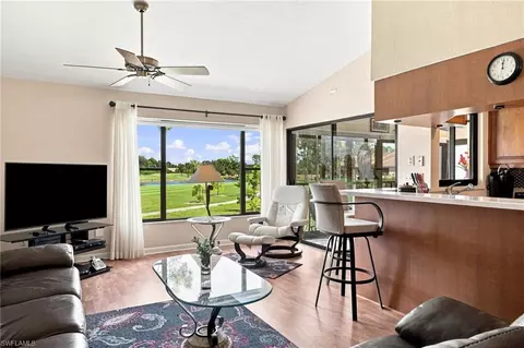 5585 Trailwinds Dr #324, Fort Myers, FL 33907