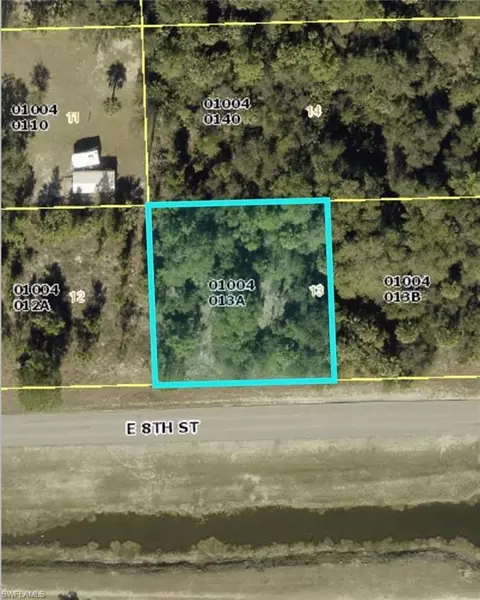 305 E 8th St, Lehigh Acres, FL 33972