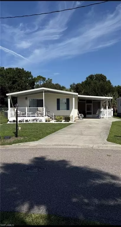 14500 Concord Dr #691, North Fort Myers, FL 33917