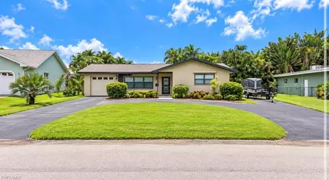 457 Grenier Dr, North Fort Myers, FL 33903
