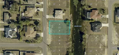 1327 NE 13th Pl, Cape Coral, FL 33909
