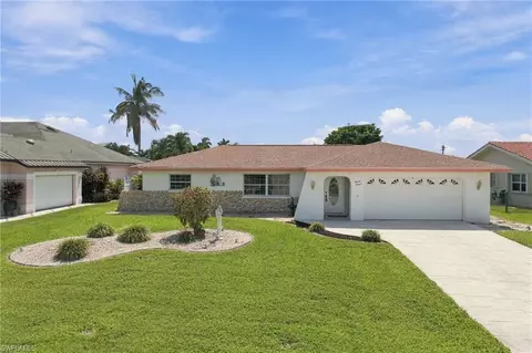 2016 SE 27th Ter, Cape Coral, FL 33904