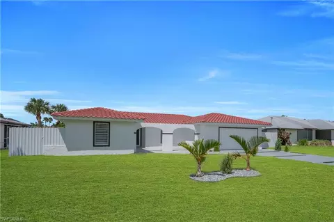 2505 Everest Pkwy, Cape Coral, FL 33904