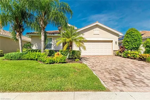 3500 Dandolo Cir, Cape Coral, FL 33909
