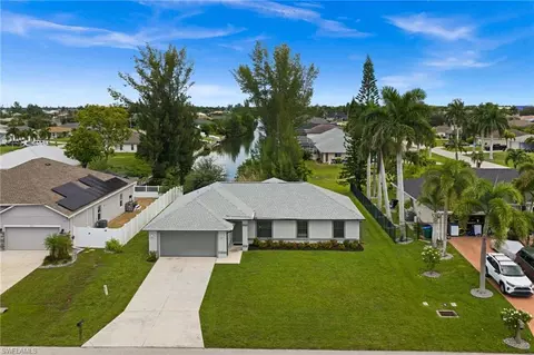 2217 SW 7th Pl, Cape Coral, FL 33991