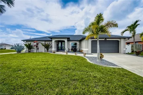 816 SW 28th Ter, Cape Coral, FL 33914
