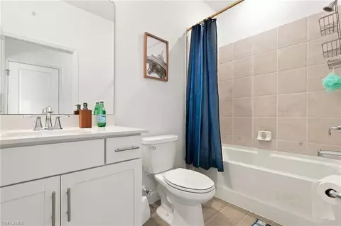 Bath - 20733 Napa Loop, Estero, FL 33928 photo 2 of 2