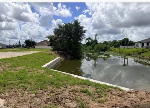 2004 NE 34th Ln, Fort Myers, FL 33909