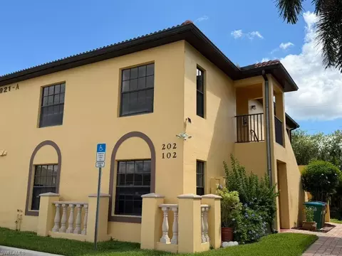 4921 SW 16th Pl #202, Cape Coral, FL 33914