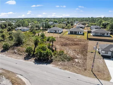3225 59th St W, Lehigh Acres, FL 33971