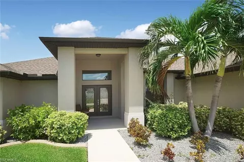 2712 SW 4th Pl, Cape Coral, FL 33914