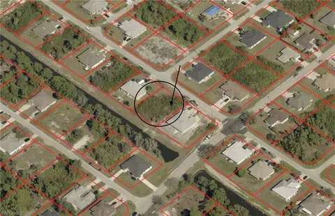 4859 28th St SW, Lehigh Acres, FL 33973