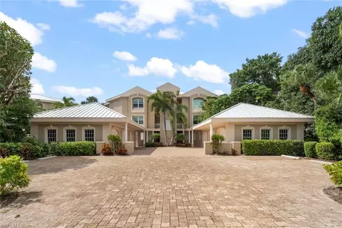 5663 Baltusrol Ct #2B, Sanibel, FL 33957