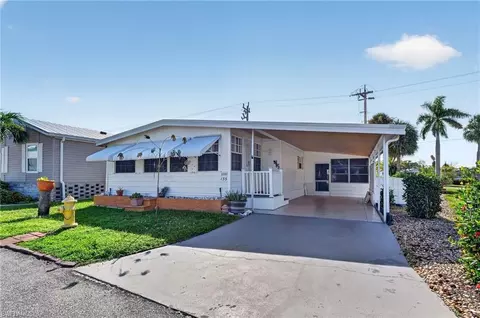 5701 Captain John Smith Loop, North Fort Myers, FL 33917