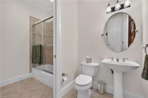 Bath - 3177 Aviamar Cir #202, Naples, FL 34114 photo 3 of 5