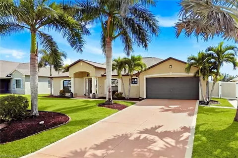 211 NW 26th Ave, Cape Coral, FL 33993