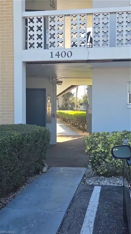 1422 Tropic Ter, North Fort Myers, FL 33903