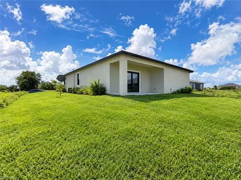 9024 E Justice Cir, Labelle, FL 33935 photo 6