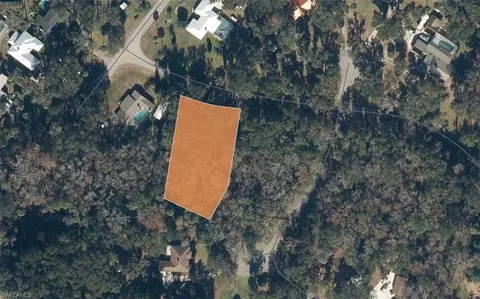 203 Spring Creek Dr, San Mateo, FL 32187