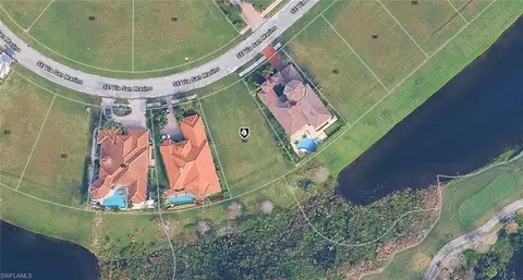 118 SE Via San Marino, Port Saint Lucie, FL 34984