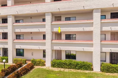 1781 Pebble Beach Dr #211, Fort Myers, FL 33907