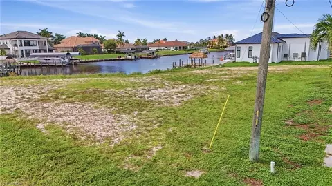 932 Old Burnt Store Rd N, Cape Coral, FL 33993