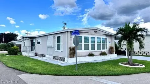 5501 Colonial Rd #229, North Fort Myers, FL 33917