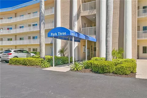 14831 Park Lake Dr #102, Fort Myers, FL 33919