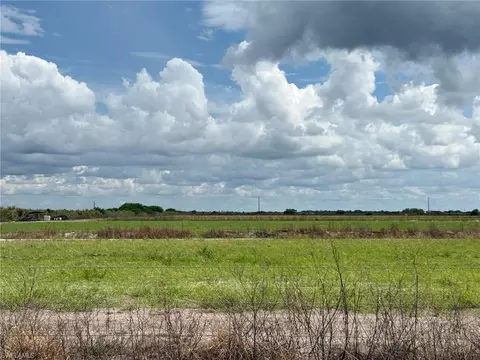 6001 3rd Rd, Labelle, FL 33935 photo 2
