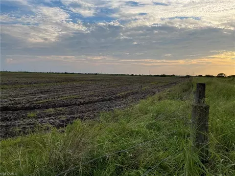 6001 3rd Rd, Labelle, FL 33935 photo 3