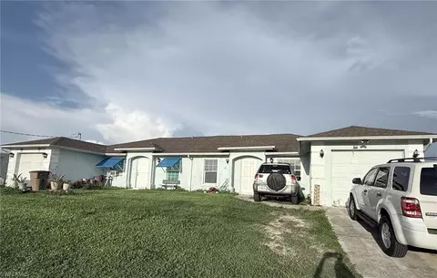 1109-1111 Gilbert Ave S, Lehigh Acres, FL 33973