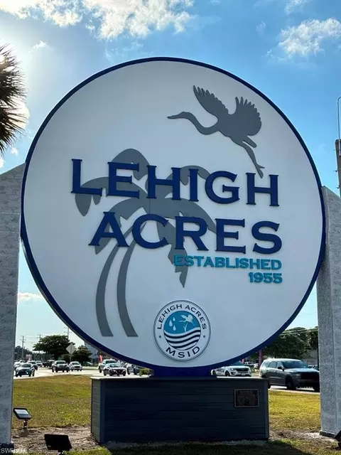 944 Green St E, Lehigh Acres, FL 33974 photo 4
